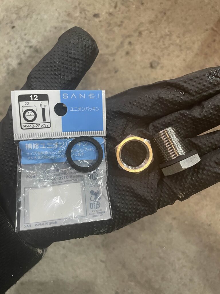 ニトリルパッキンと隔壁継手