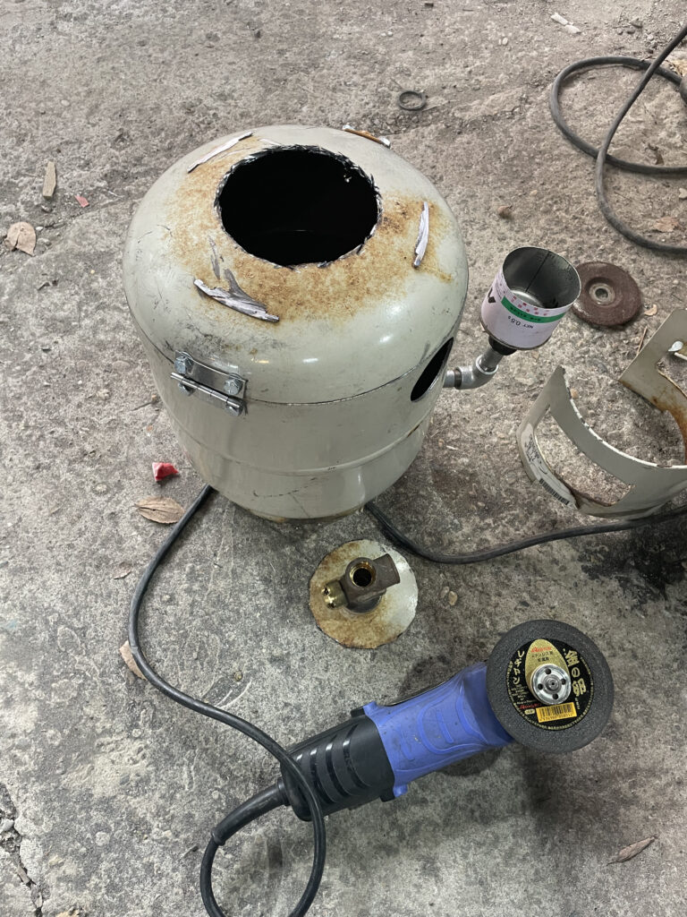 廃油ストーブ作成の途中２