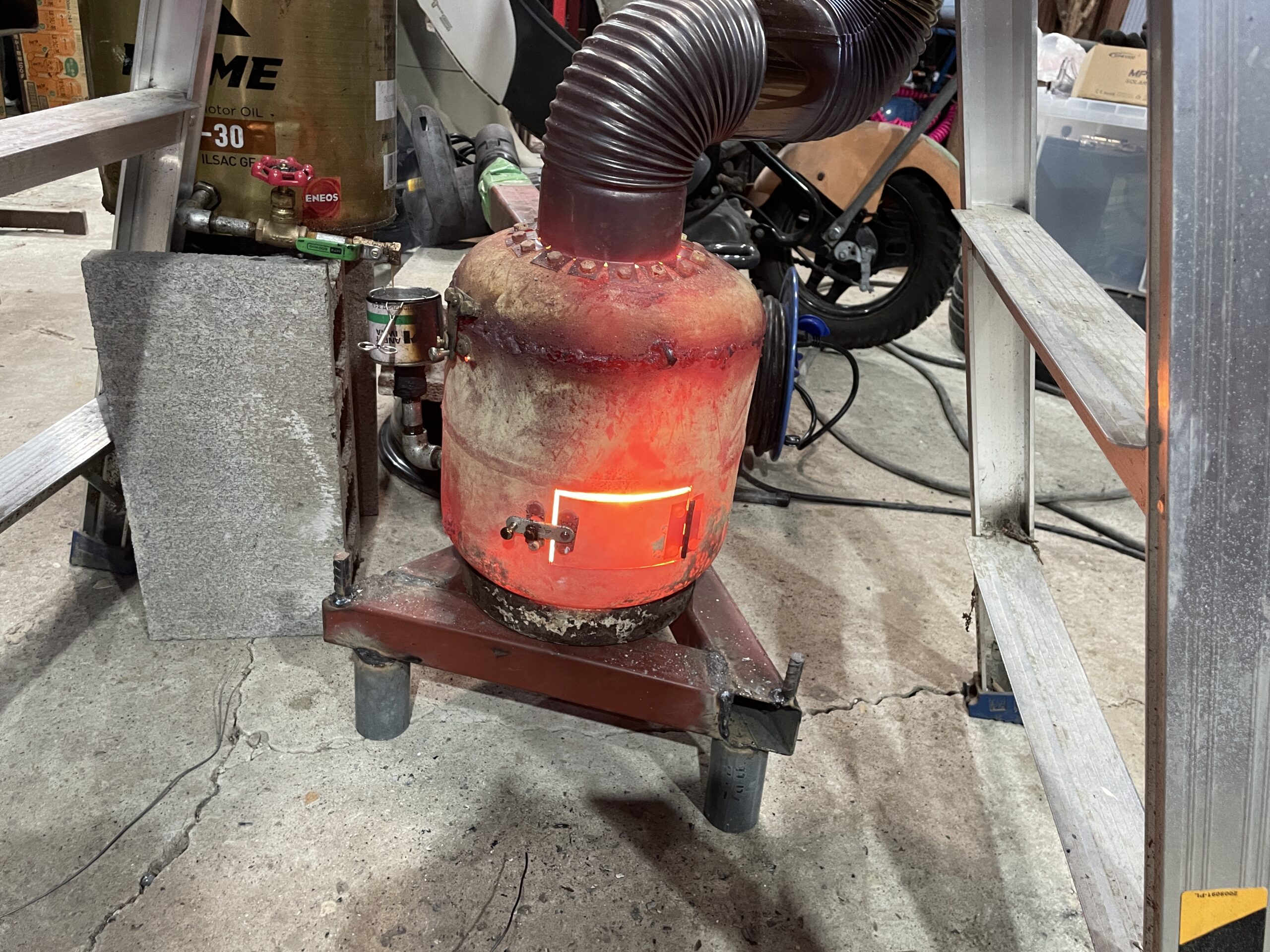 自作廃油ストーブ 廃油ストーブの作り方 吸気ノズルの作成と燃焼テスト - こいの制作日記